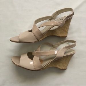 Nude wedges